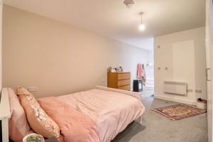 Bedroom- click for photo gallery